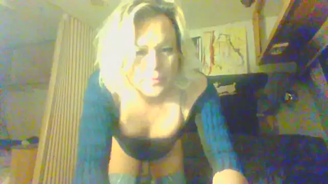 HoneyBdaQueen online show from 12-23-25, 06:44