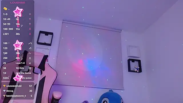 Snapshot of evie_cloud chatting on 12-19-24, 06:56 evie cloud online show from 12-19-24, 06:56