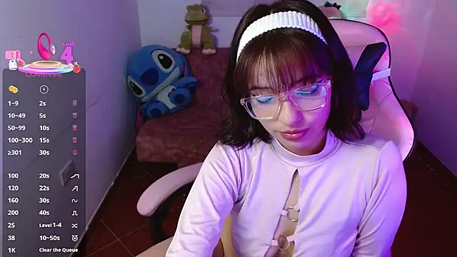 evie cloud online show from 02-28-25, 01:37