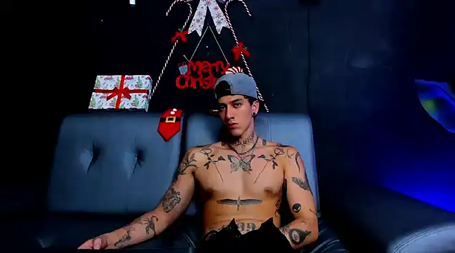 JUSTIN FULLER1 online show from 12-07-24, 04:58