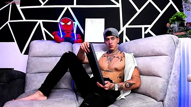 JUSTIN FULLER1 online show from 03-05-25, 12:27