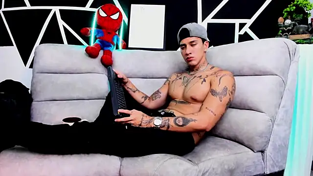 JUSTIN FULLER1 online show from 03-23-25, 03:54