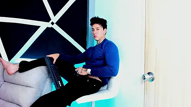 JUSTIN FULLER1 online show from 09-19-25, 07:03