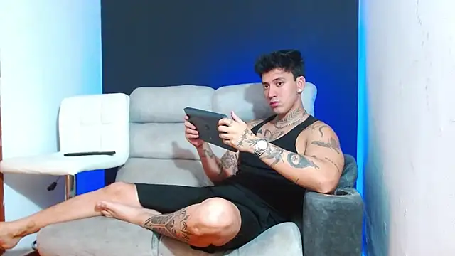 JUSTIN FULLER1 online show from 02-28-26, 06:42