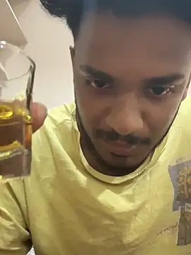 Snapshot of PRASADREDDY_HYD chatting on 12-17-25, 05:19 PRASADREDDY HYD online show from 12-17-25, 05:19