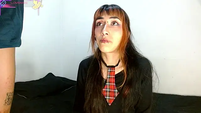 Snapshot of Asterothxznikki chatting on 10-29-25, 03:42 Asterothxznikki online show from 10-29-25, 03:42