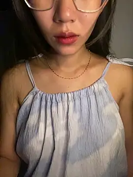 Snapshot of Cery-Bae chatting on 09-16-25, 04:52 Cery-Bae online show from 09-16-25, 04:52