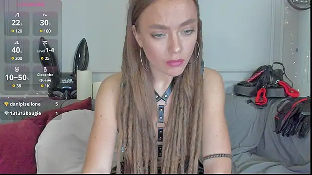 Snapshot of KellyFouler chatting on 03-15-25, 04:54 KellyFouler online show from 03-15-25, 04:54