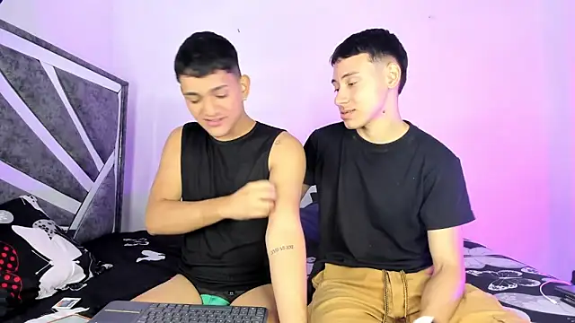 Snapshot of ander_deimond_ chatting on 03-18-25, 04:59 ander deimond online show from 03-18-25, 04:59