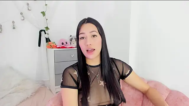 Snapshot of Sara_Kurt chatting on 01-20-25, 01:00 Sara Kurt online show from 01-20-25, 01:00