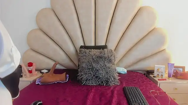 Anna  Spencer online show from 03-19-25, 12:01