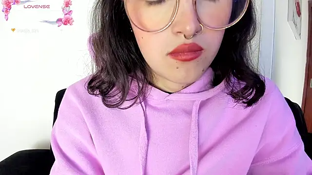 its  angelica  online show from 01-28-25, 10:01