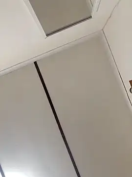 Snapshot of contagiousqueen chatting on 04-16-26, 04:57 contagiousqueen online show from 04-16-26, 04:57