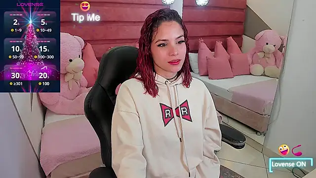 Snapshot of anna__duff chatting on 12-28-24, 03:47 anna duff online show from 12-28-24, 03:47