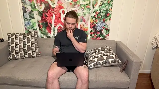 Snapshot of DaddydayDrinkzz chatting on 05-17-26, 03:59 DaddydayDrinkzz online show from 05-17-26, 03:59