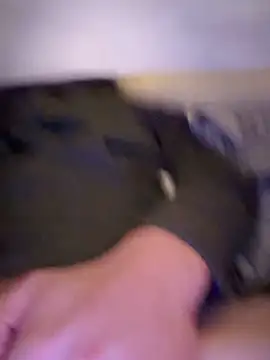 Snapshot of devinshd chatting on 11-02-25, 01:24 devinshd online show from 11-02-25, 01:24