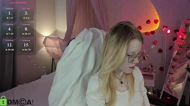 Esme Runn online show from 07-15-26, 03:12