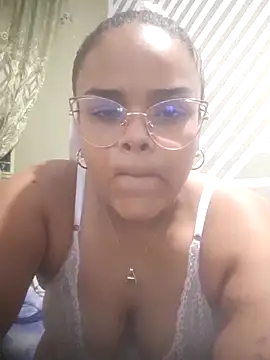 Snapshot of Evabigass chatting on 02-28-25, 09:01 Evabigass online show from 02-28-25, 09:01