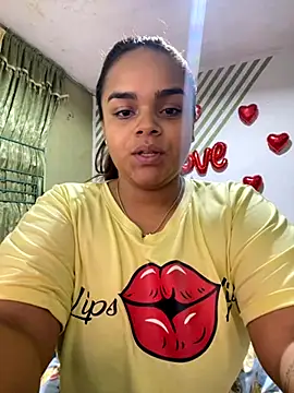 Snapshot of Evabigass chatting on 11-20-25, 07:57 Evabigass online show from 11-20-25, 07:57