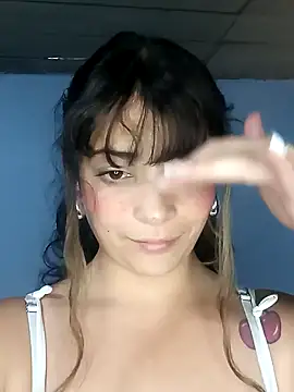 Snapshot of Elvishcassie_ chatting on 01-25-25, 09:46 Elvishcassie online show from 01-25-25, 09:46