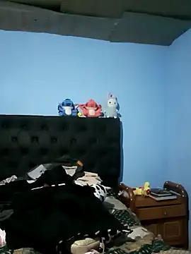 Snapshot of Elvishcassie_ chatting on 12-22-25, 11:24 Elvishcassie online show from 12-22-25, 11:24