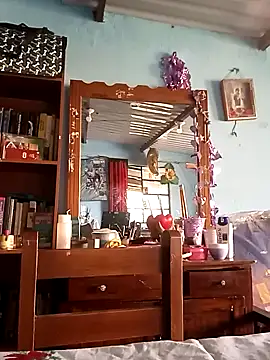 Elvishcassie  online show from 03-25-26, 02:56