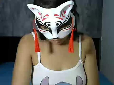 Snapshot of afada123A chatting on 10-10-25, 04:28 afada123A online show from 10-10-25, 04:28