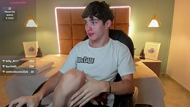 AlejooTwink online show from 11-19-25, 06:24