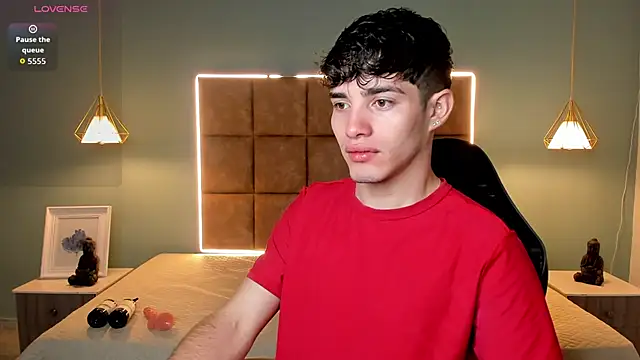 AlejooTwink online show from 05-19-26, 04:19