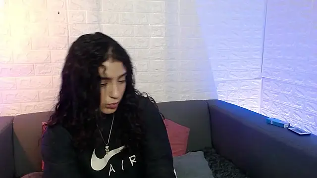 Layla 707 online show from 02-17-25, 11:20