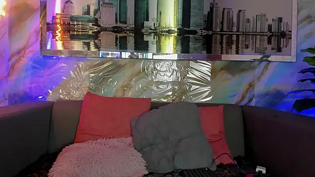 Layla 707 online show from 03-07-25, 12:04