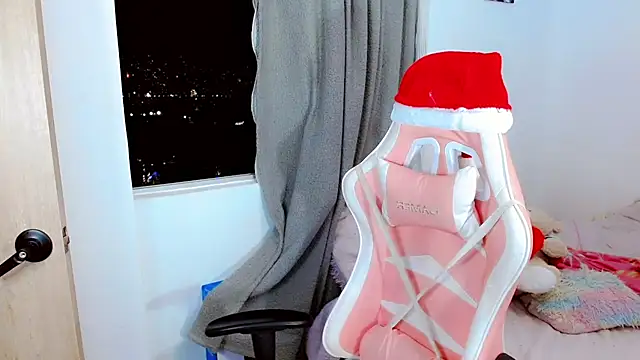 Snapshot of Kylie_martinez chatting on 01-01-25, 05:01 Kylie martinez online show from 01-01-25, 05:01