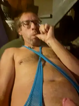 Snapshot of chatwatchcum chatting on 10-14-25, 08:15 chatwatchcum online show from 10-14-25, 08:15