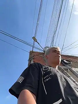 Leo bunny hot online show from 04-19-26, 08:22