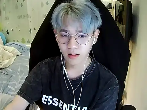 Snapshot of peng5964 chatting on 12-09-24, 02:06 peng5964 online show from 12-09-24, 02:06