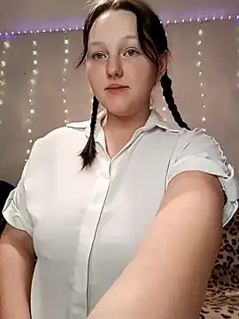 Aria  Dark online show from 12-16-24, 11:39