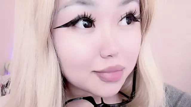 amelia sunlight online show from 02-22-25, 03:23