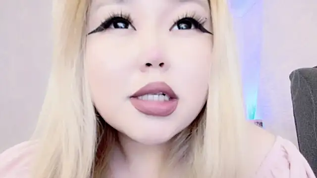 amelia sunlight online show from 03-05-25, 12:49