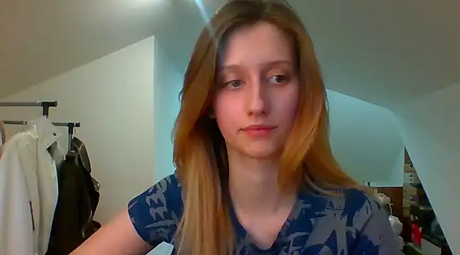 LUNA delight online show from 02-17-25, 04:04