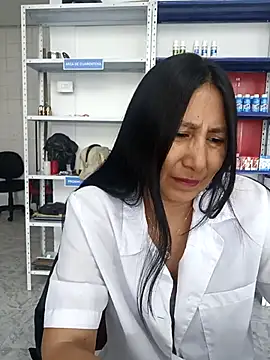 Megan jennerr online show from 12-14-25, 02:33