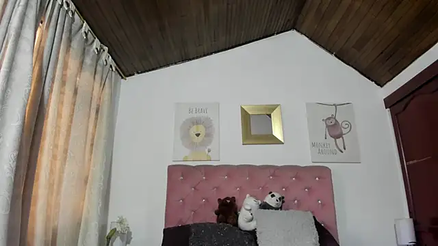 CelessteRedds online show from 12-05-25, 11:30