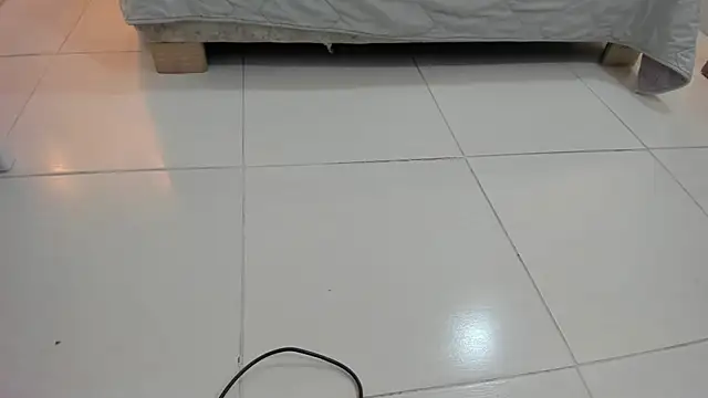 Snapshot of Slut_Milf_ chatting on 12-31-24, 11:31 Slut Milf online show from 12-31-24, 11:31