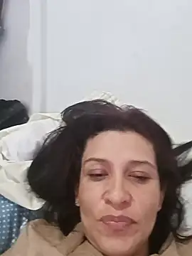 Snapshot of Slut_Milf_ chatting on 01-01-25, 02:42 Slut Milf online show from 01-01-25, 02:42