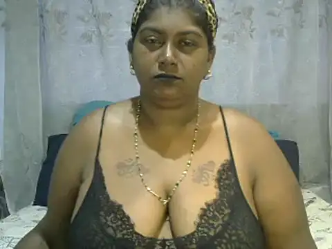 Snapshot of indiansuga chatting on 01-25-25, 04:56 indiansuga online show from 01-25-25, 04:56