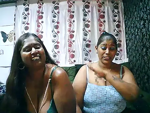 Snapshot of indiansuga chatting on 11-07-25, 06:41 indiansuga online show from 11-07-25, 06:41