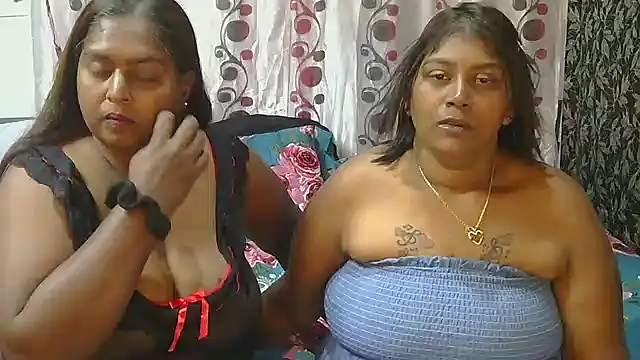 Snapshot of indiansuga chatting on 11-15-25, 11:18 indiansuga online show from 11-15-25, 11:18