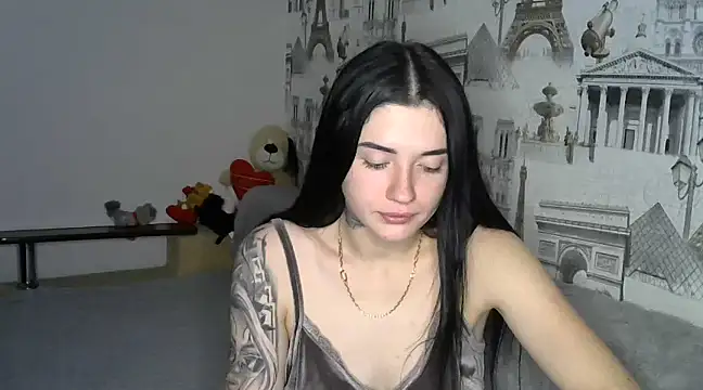 Liana diva online show from 12-19-24, 02:34