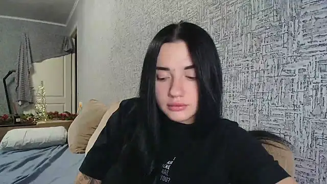 Liana diva online show from 12-22-25, 02:14