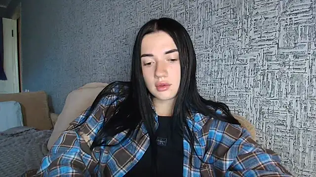 Liana diva online show from 05-29-26, 09:51