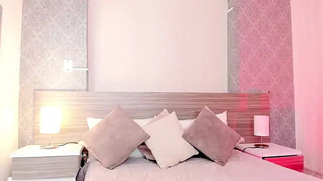 Snapshot of Mistyca chatting on 02-04-25, 02:32 Mistyca online show from 02-04-25, 02:32